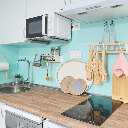Gorgeous & Charming With Covered Terrace Апартаменты *